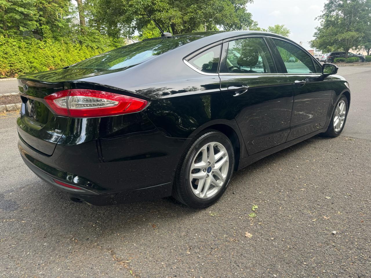 Ford Fusion SE 2016
