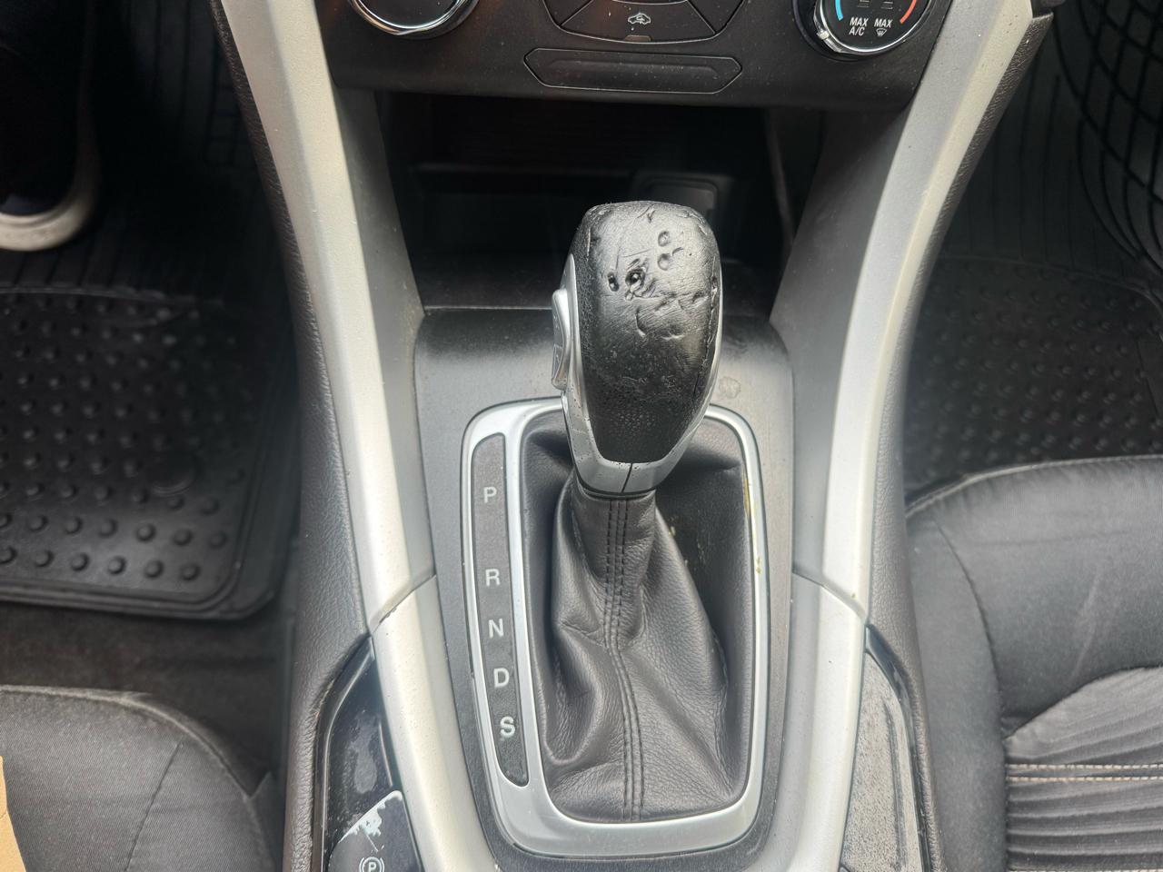 Ford Fusion SE 2016