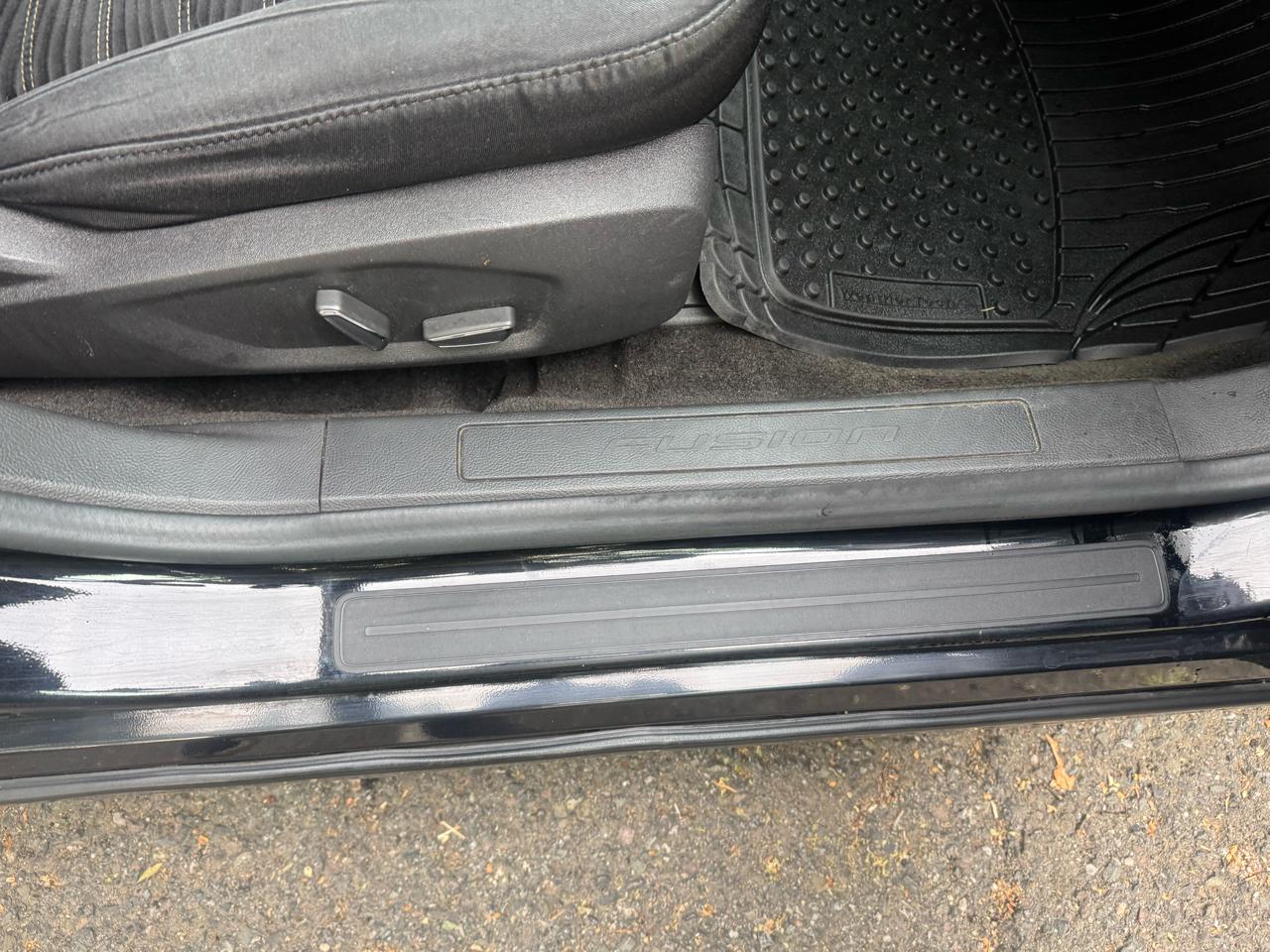 Ford Fusion SE 2016