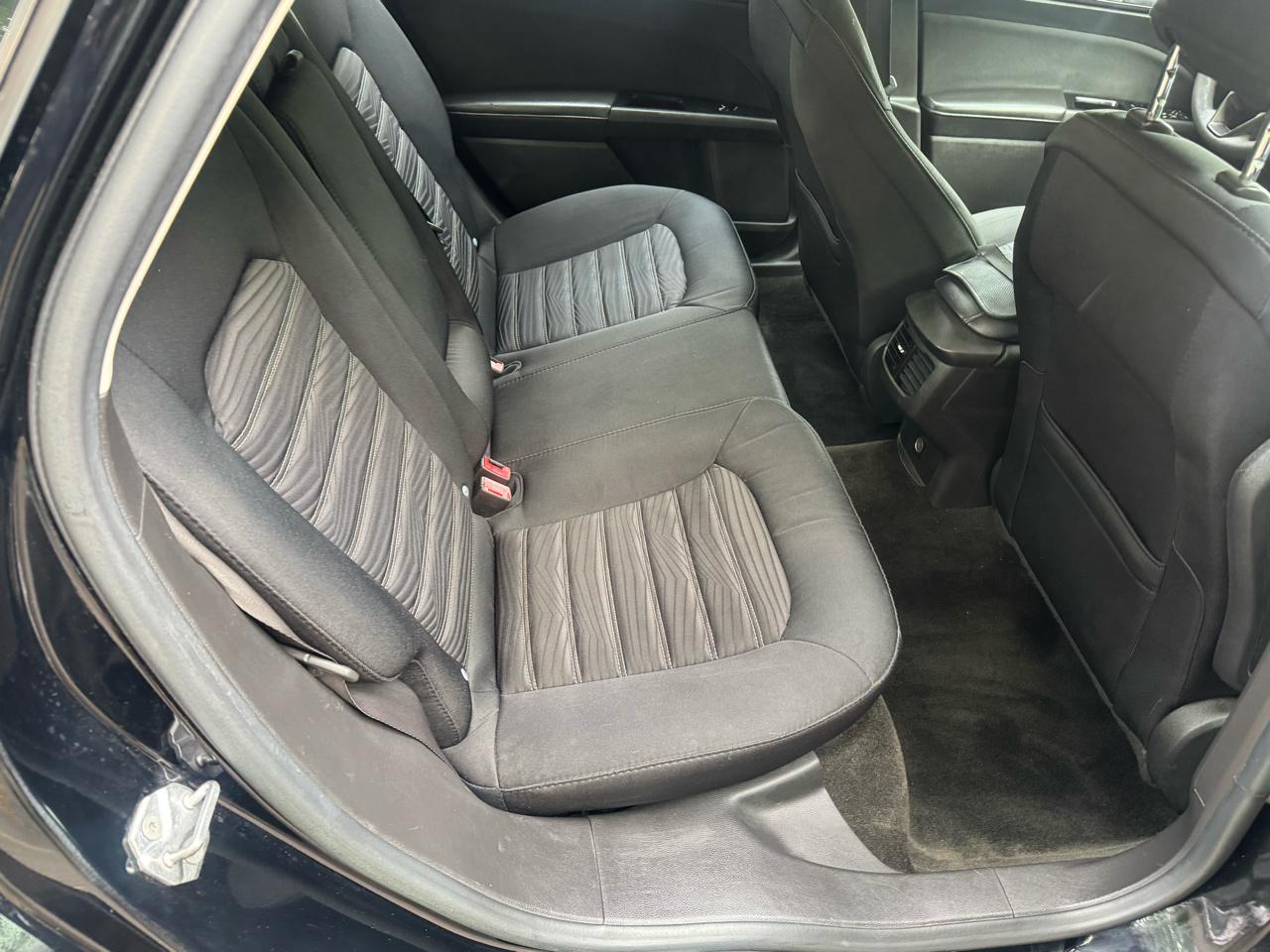 Ford Fusion SE 2016