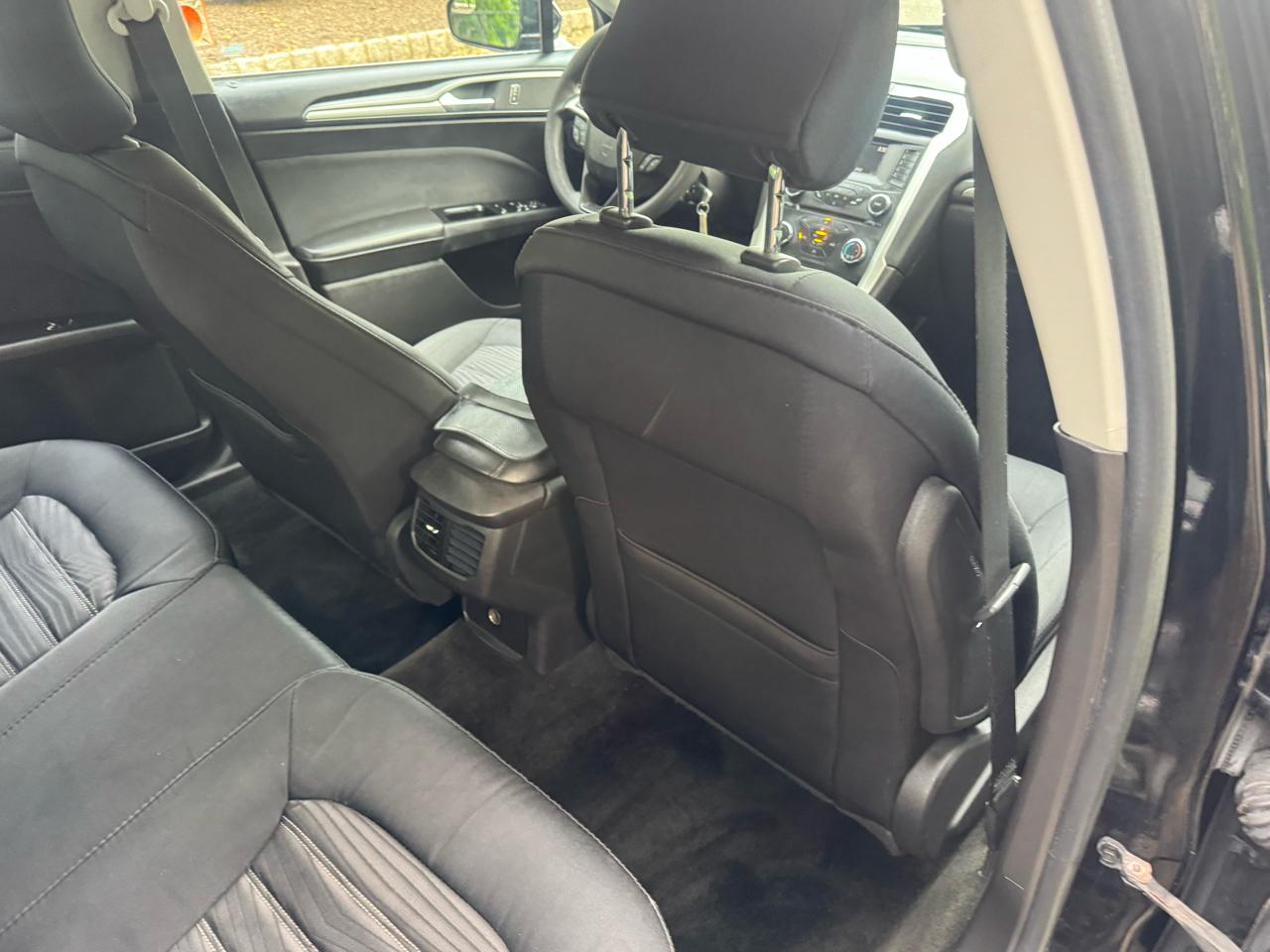 Ford Fusion SE 2016