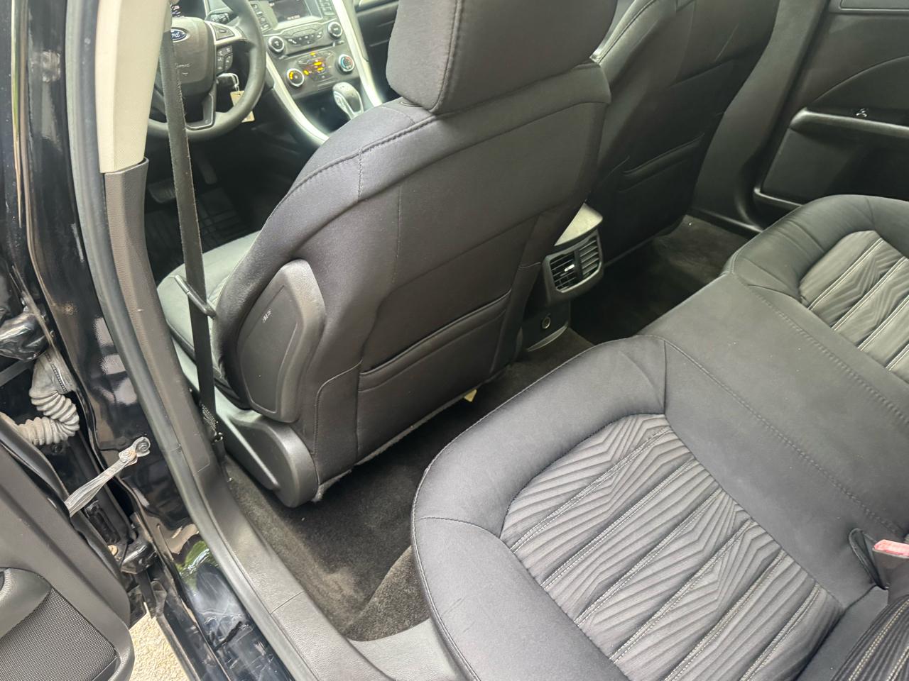 Ford Fusion SE 2016