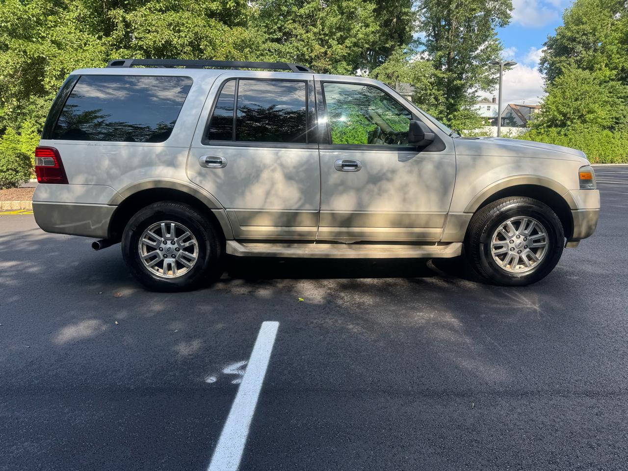 Ford Expedition Eddie Bauer 4WD 2010