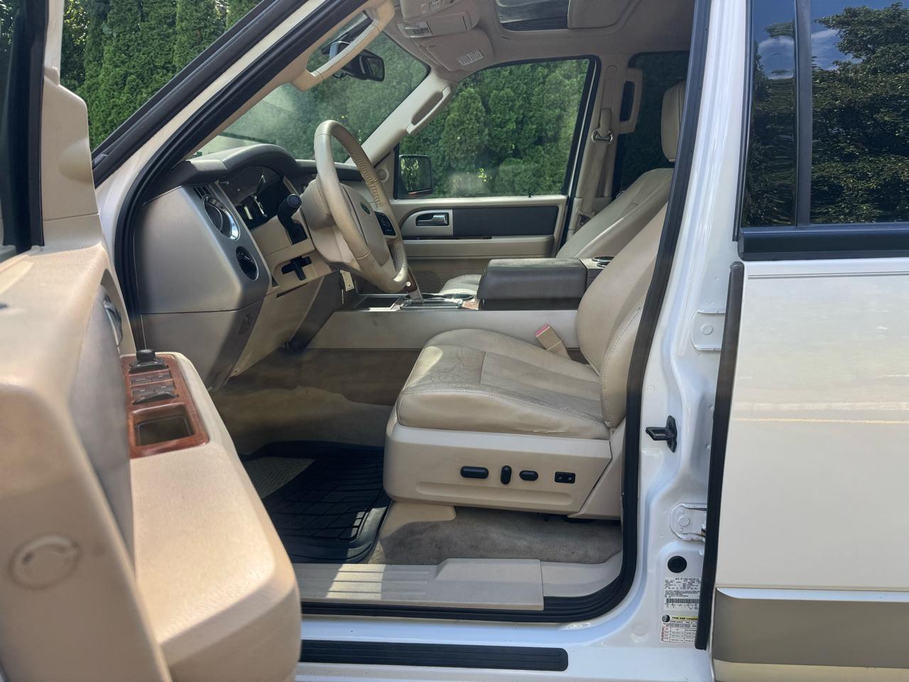 Ford Expedition Eddie Bauer 4WD 2010