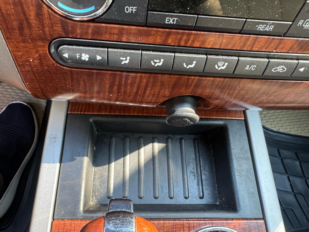 Ford Expedition Eddie Bauer 4WD 2010