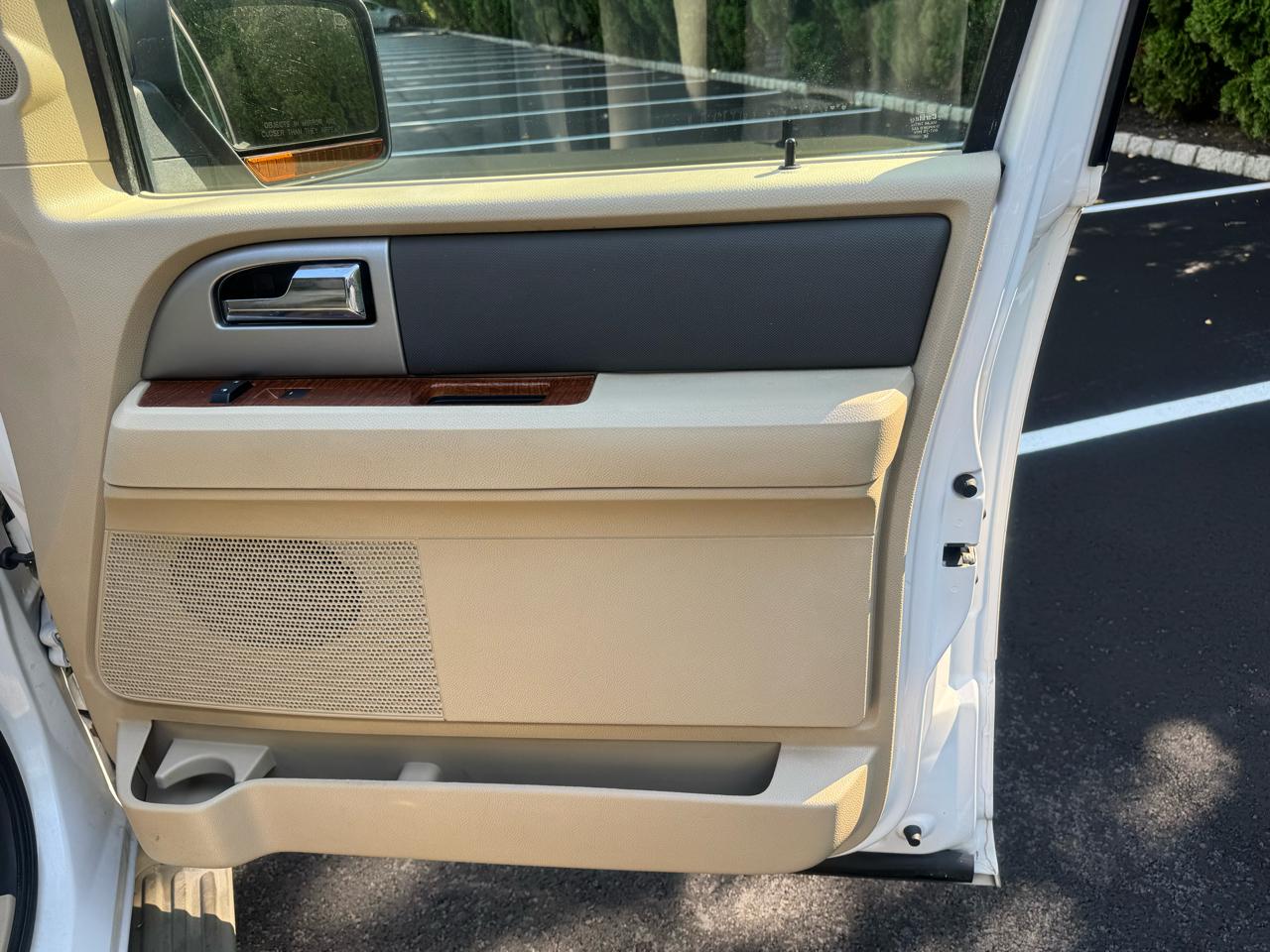 Ford Expedition Eddie Bauer 4WD 2010