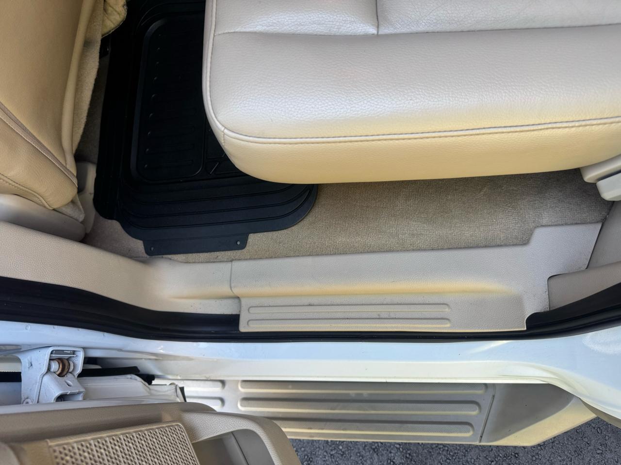 Ford Expedition Eddie Bauer 4WD 2010