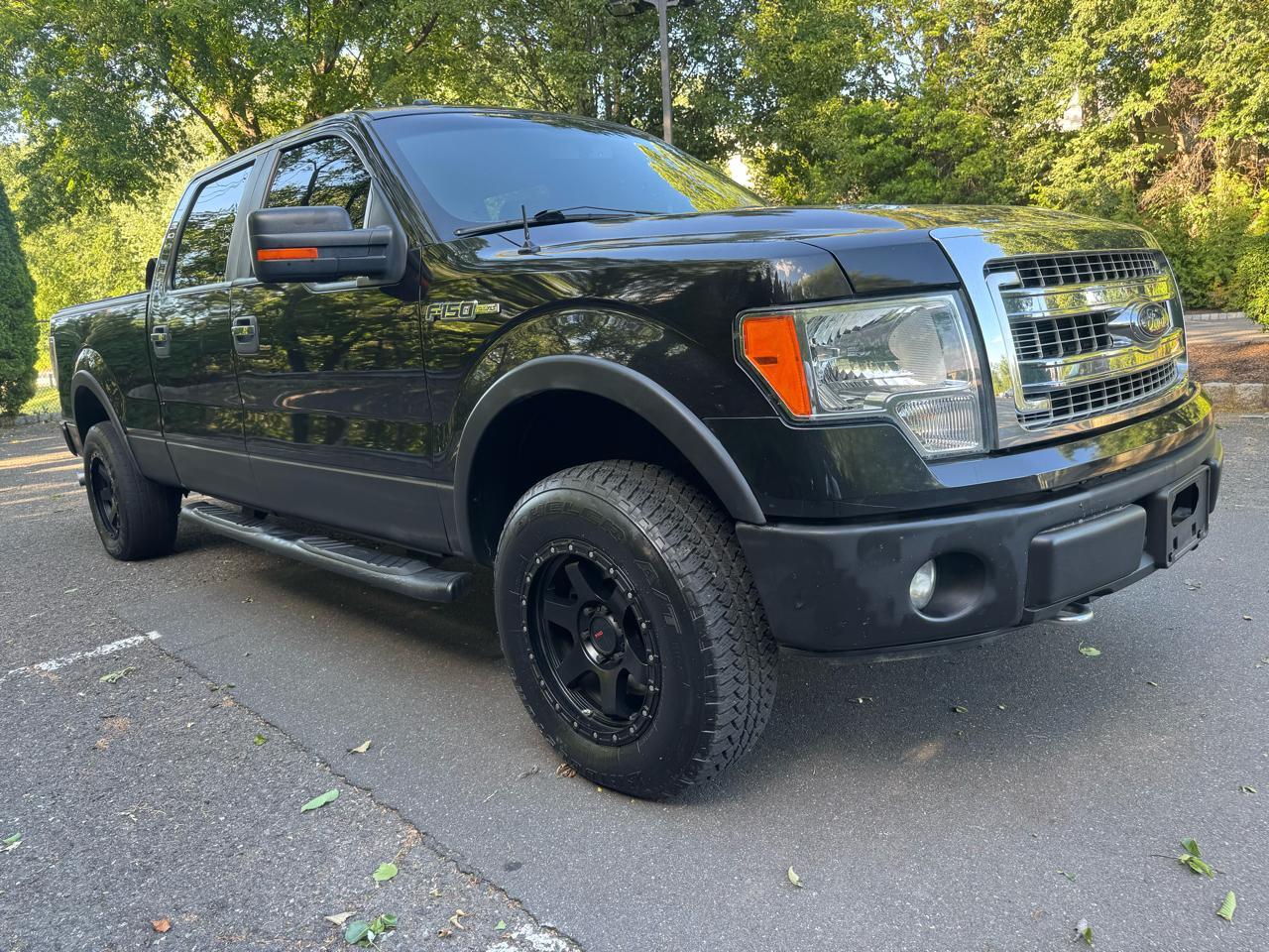 2014 Ford F-150 SuperCrew 139" XLT 4WD