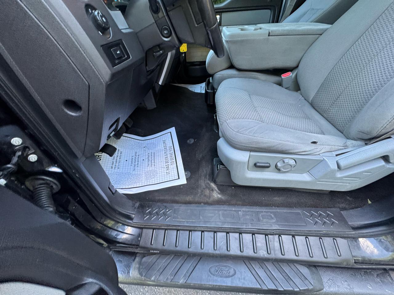 Ford F-150 SuperCrew 139" XLT 4WD 2014