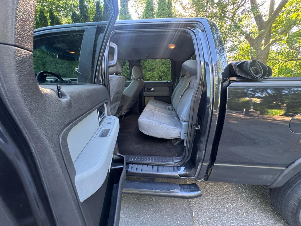 Ford F-150 SuperCrew 139" XLT 4WD 2014