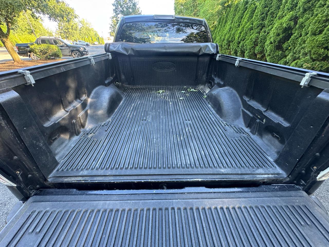 Ford F-150 SuperCrew 139" XLT 4WD 2014