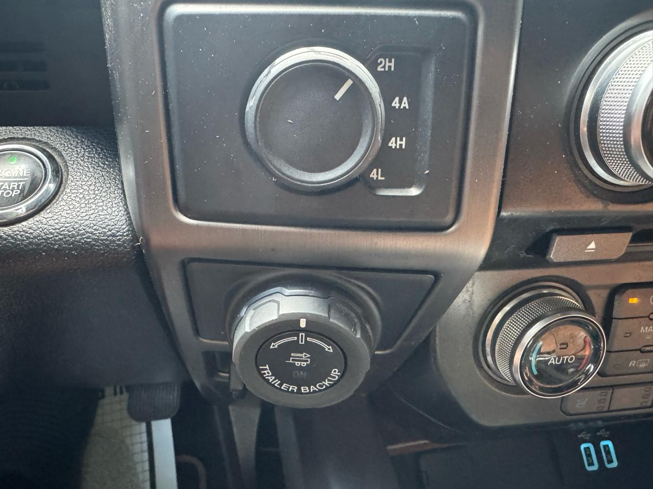 Ford F-150 Limited SuperCrew 4WD 2016