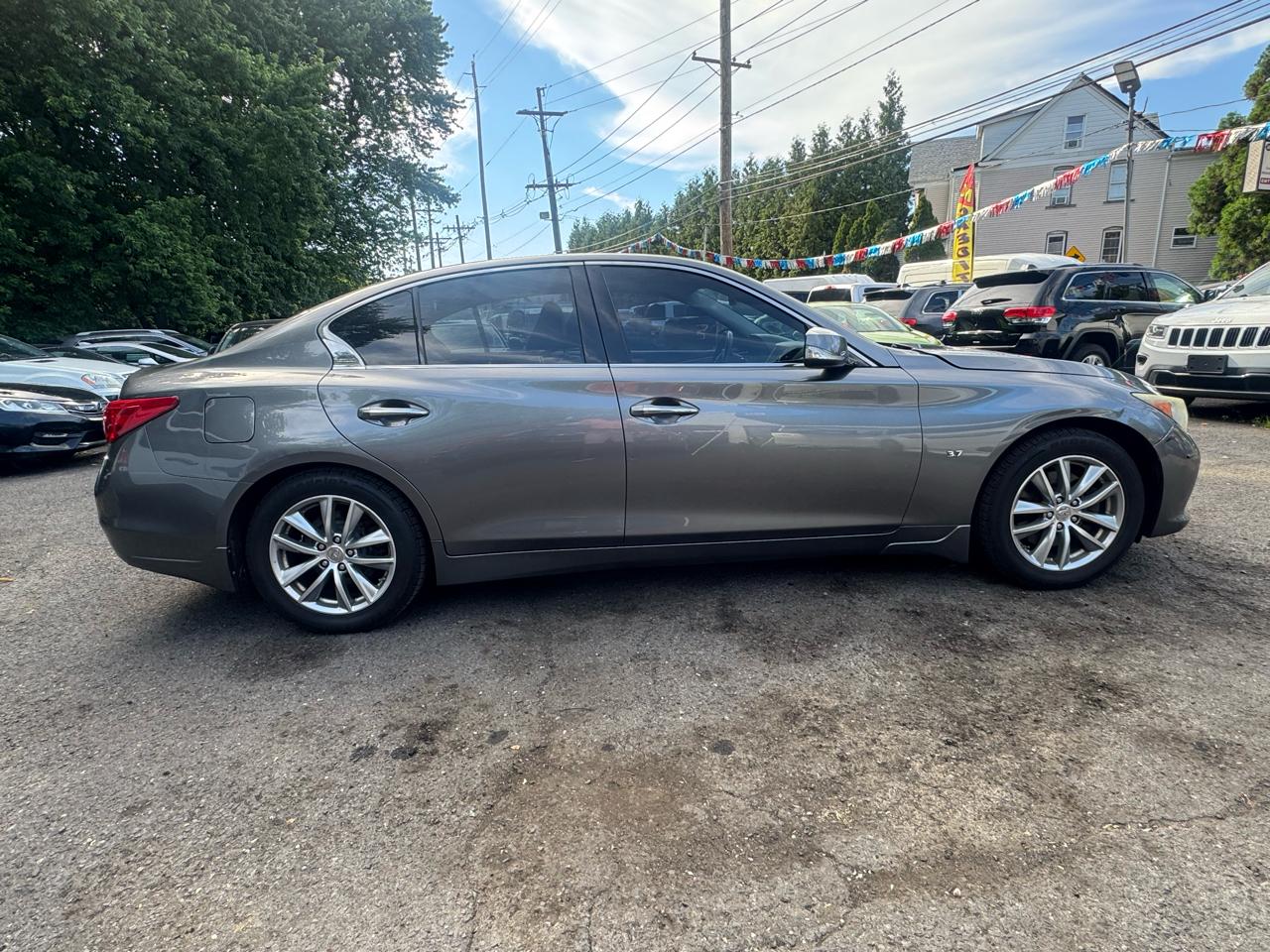 Infiniti Q50 Premium AWD 2014