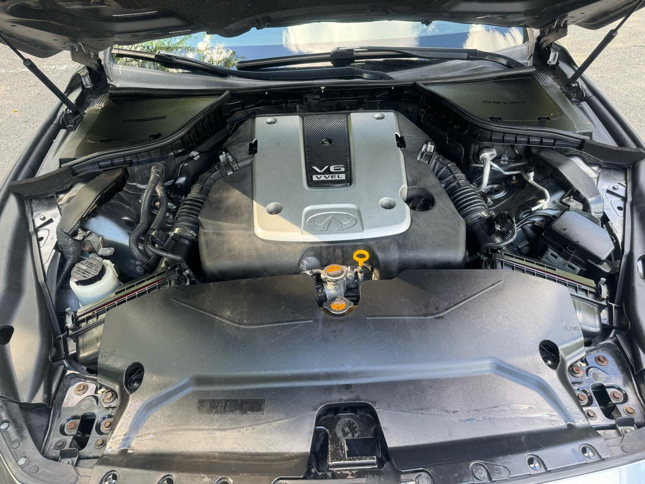 Infiniti Q50 Premium AWD 2014