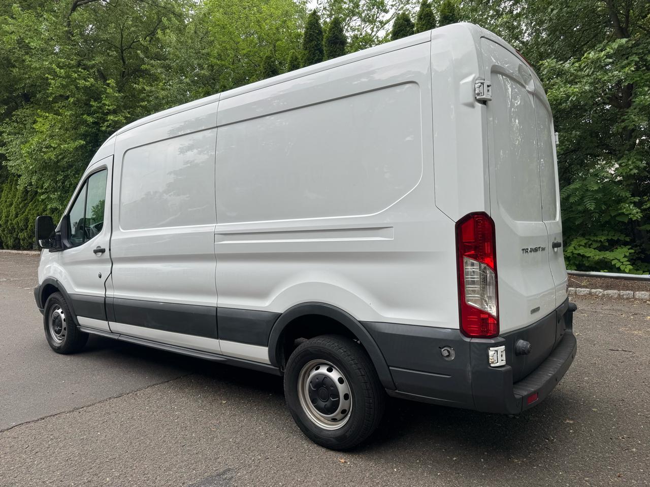 Ford Transit 350 Van Med. Roof w/Sliding Pass. 148-in. WB 2016