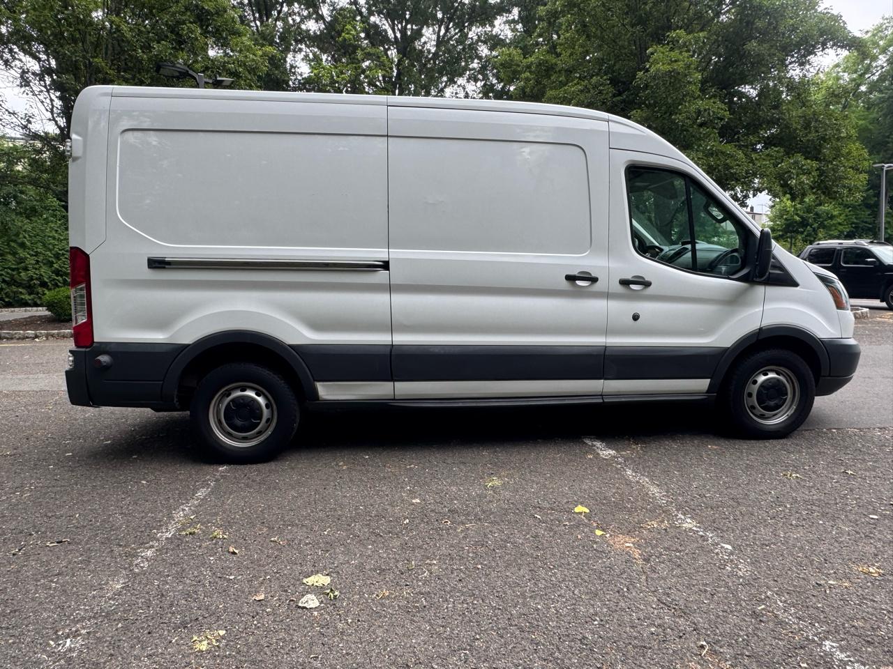 Ford Transit 350 Van Med. Roof w/Sliding Pass. 148-in. WB 2016