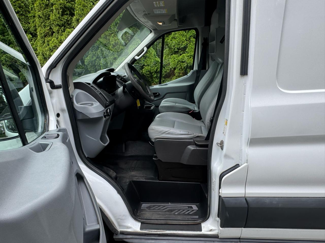 Ford Transit 350 Van Med. Roof w/Sliding Pass. 148-in. WB 2016
