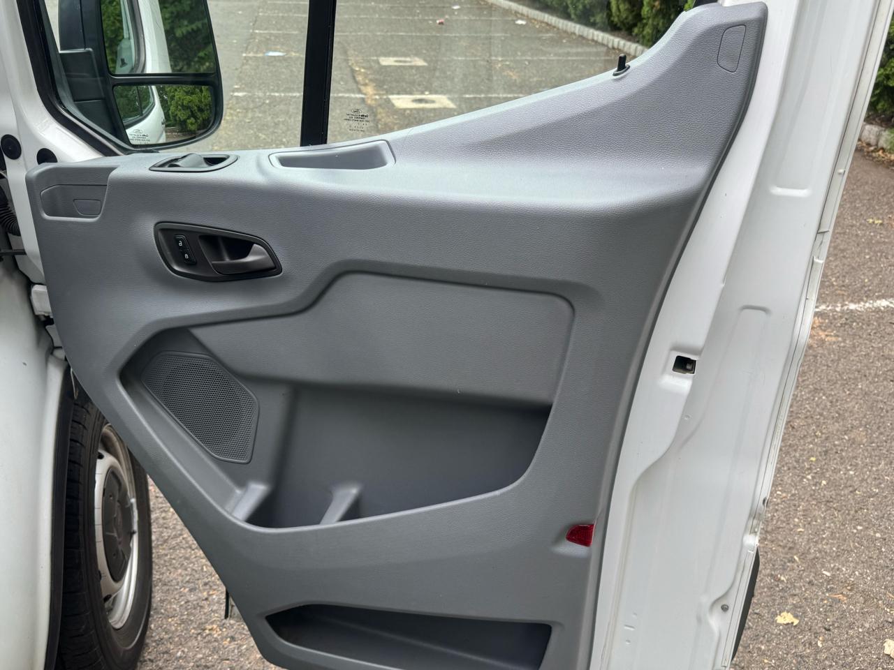 Ford Transit 350 Van Med. Roof w/Sliding Pass. 148-in. WB 2016