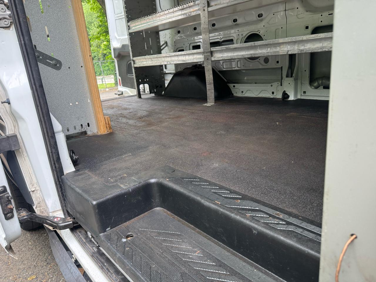 Ford Transit 350 Van Med. Roof w/Sliding Pass. 148-in. WB 2016