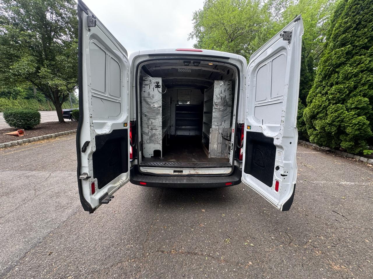 Ford Transit 350 Van Med. Roof w/Sliding Pass. 148-in. WB 2016