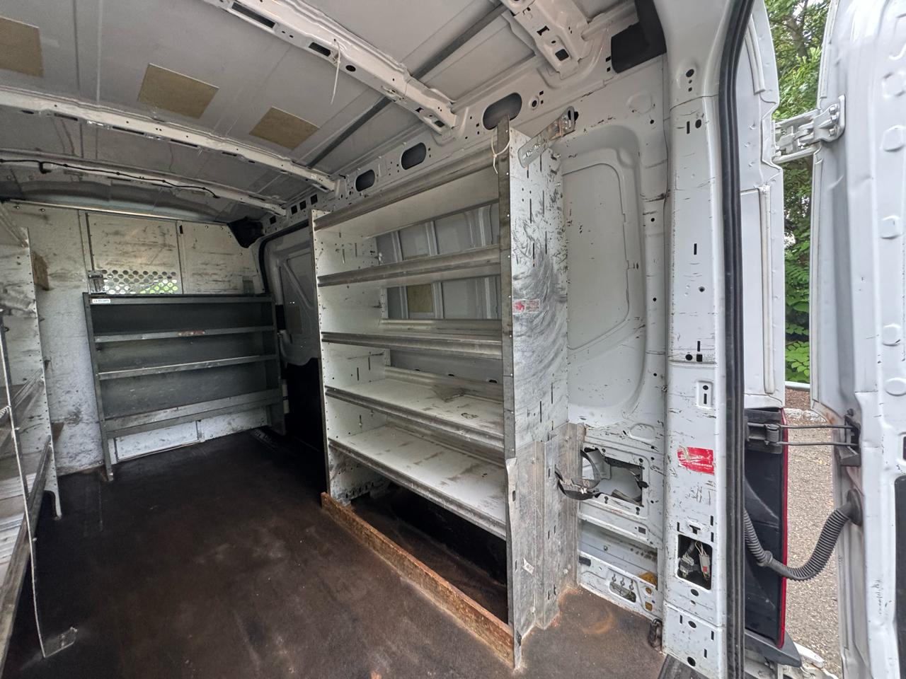 Ford Transit 350 Van Med. Roof w/Sliding Pass. 148-in. WB 2016