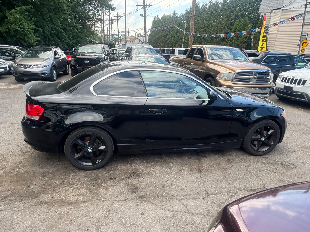BMW 1-Series 128i Coupe 2011