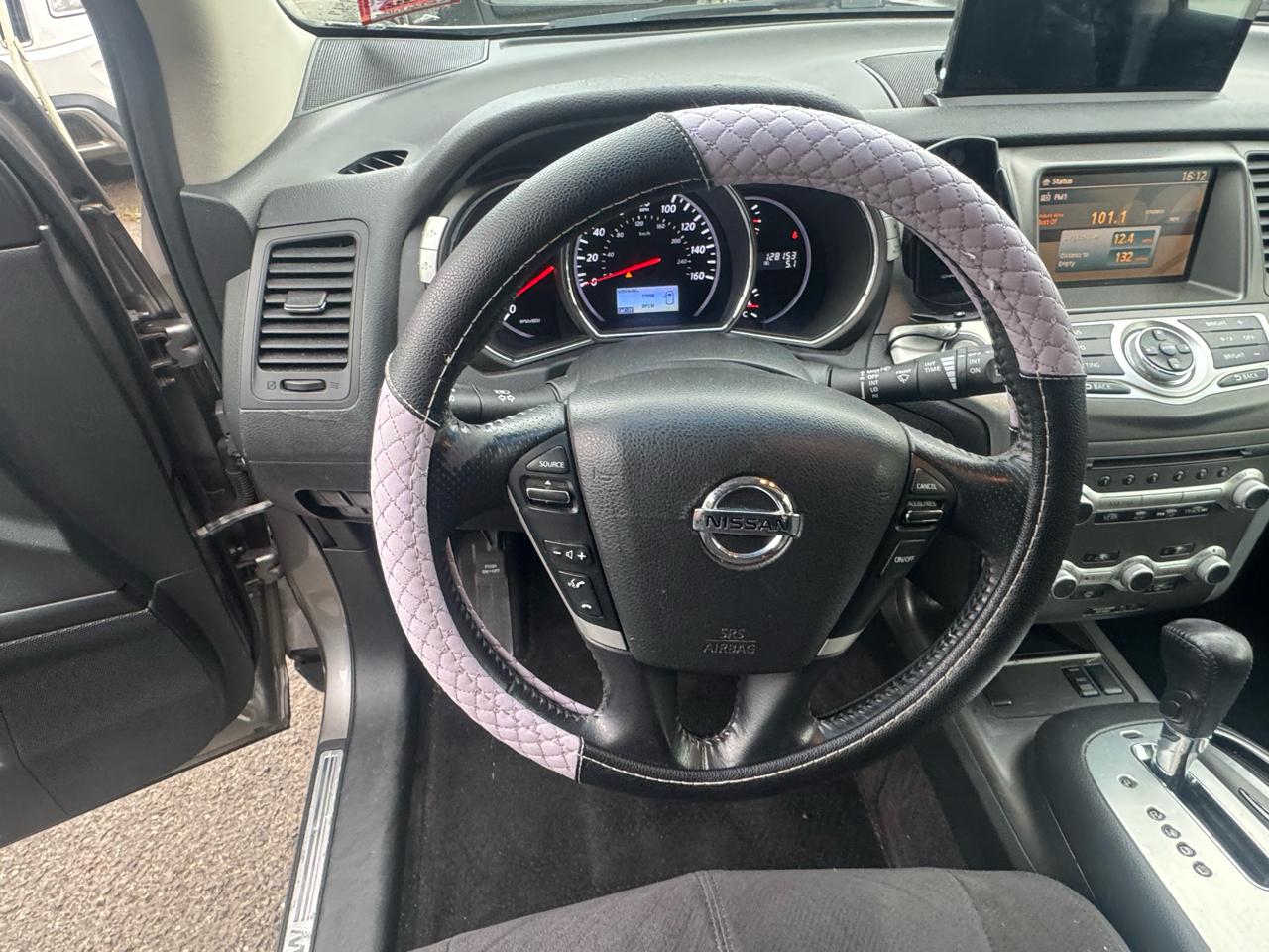 Nissan Murano S AWD 2011