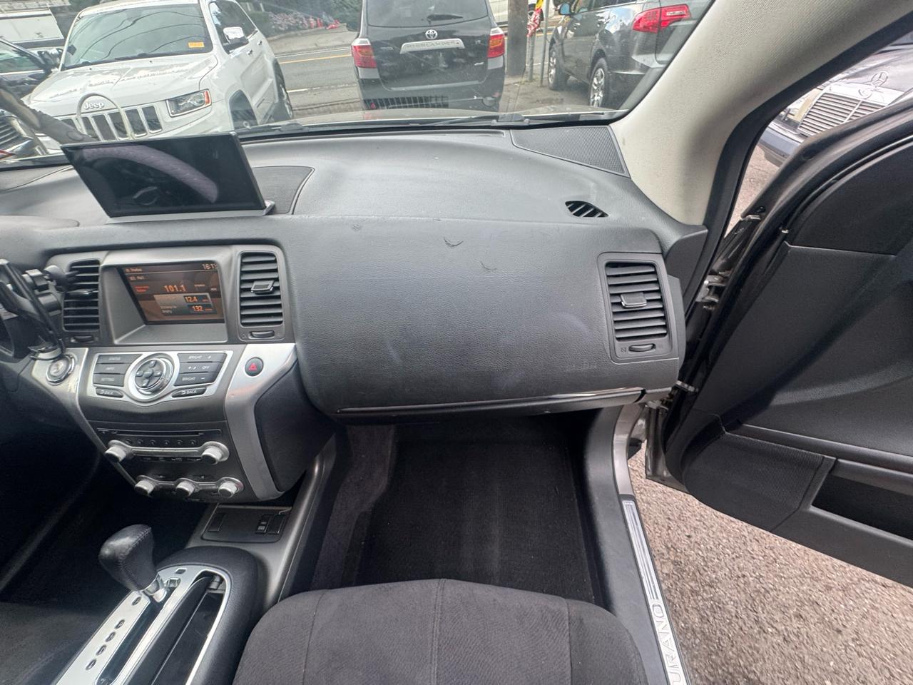 Nissan Murano S AWD 2011