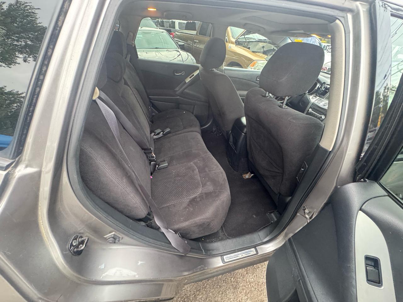 Nissan Murano S AWD 2011