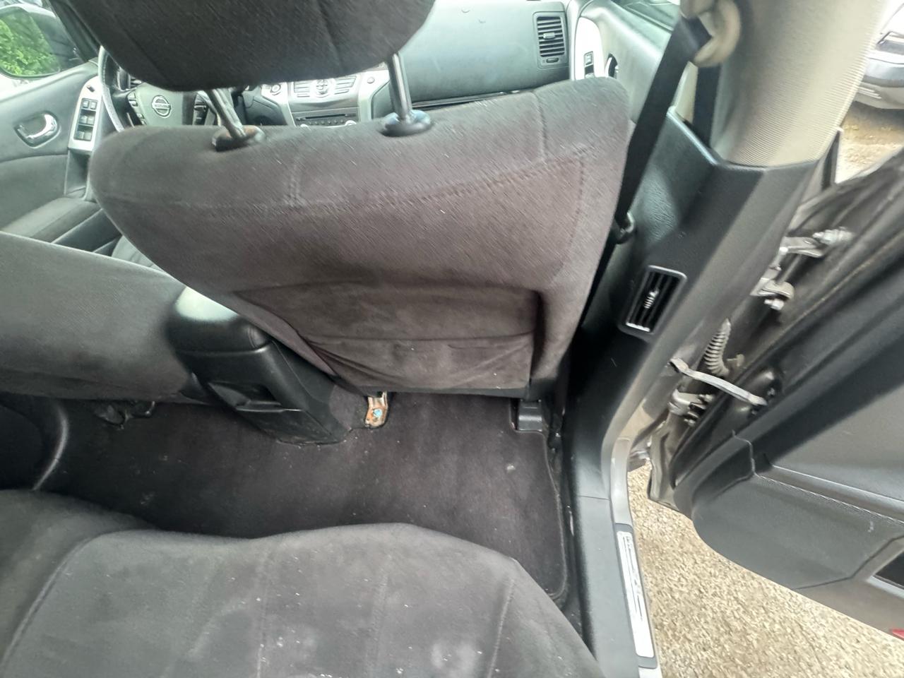 Nissan Murano S AWD 2011
