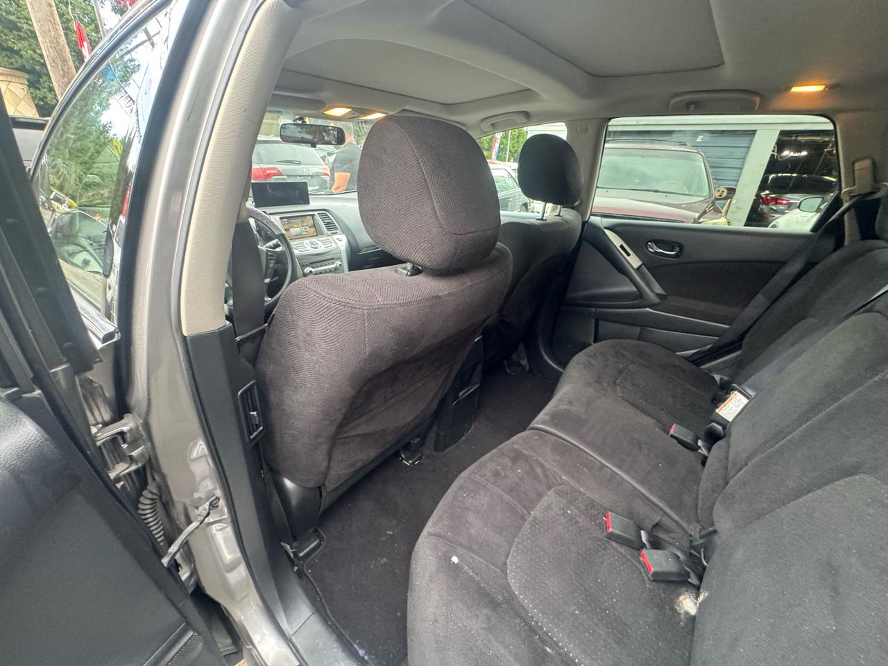 Nissan Murano S AWD 2011
