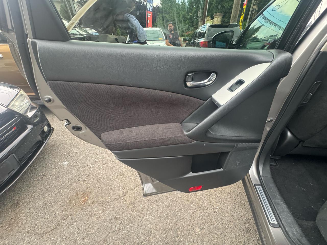 Nissan Murano S AWD 2011
