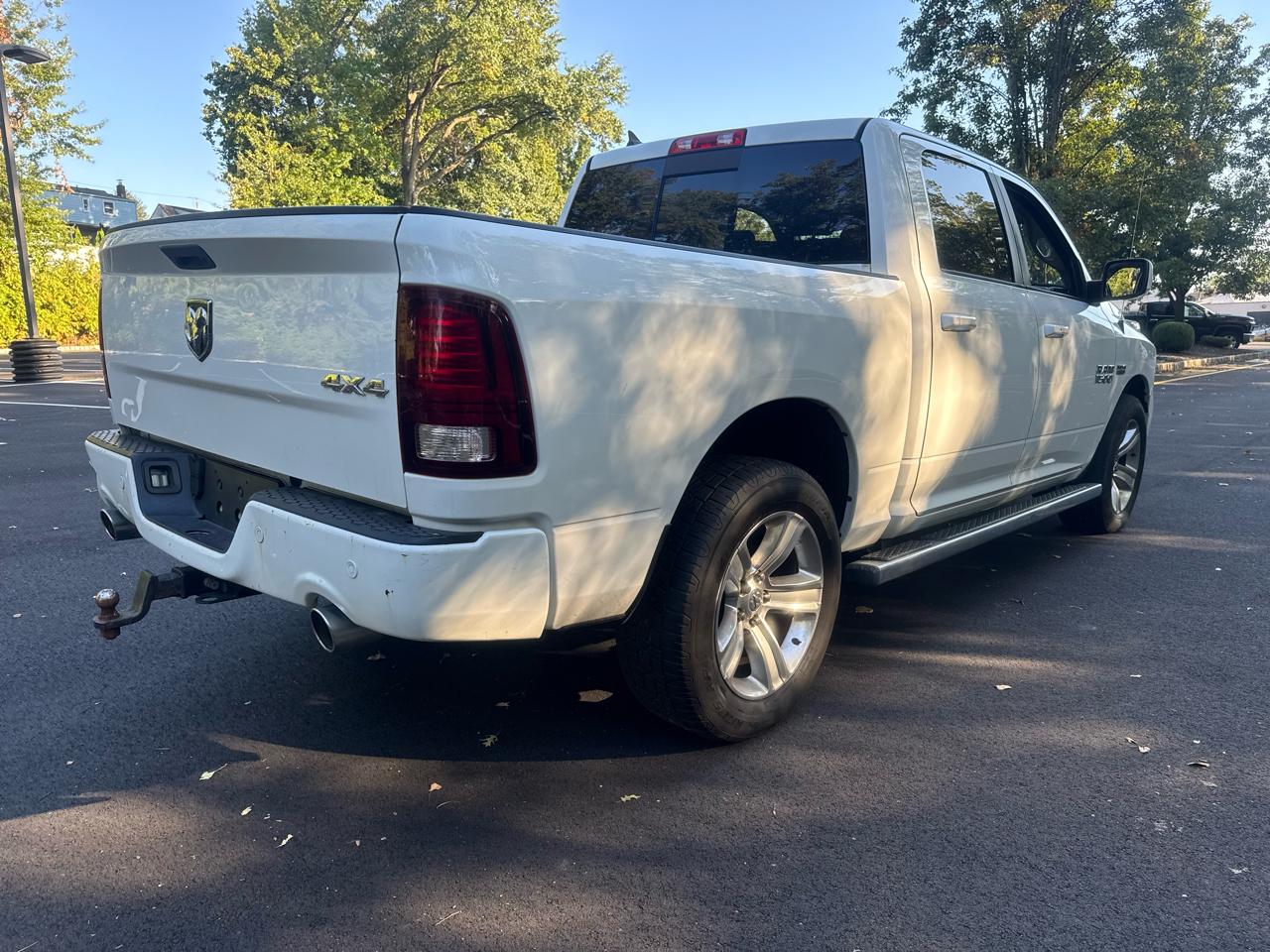 RAM 1500 Sport Crew Cab 4WD 2016
