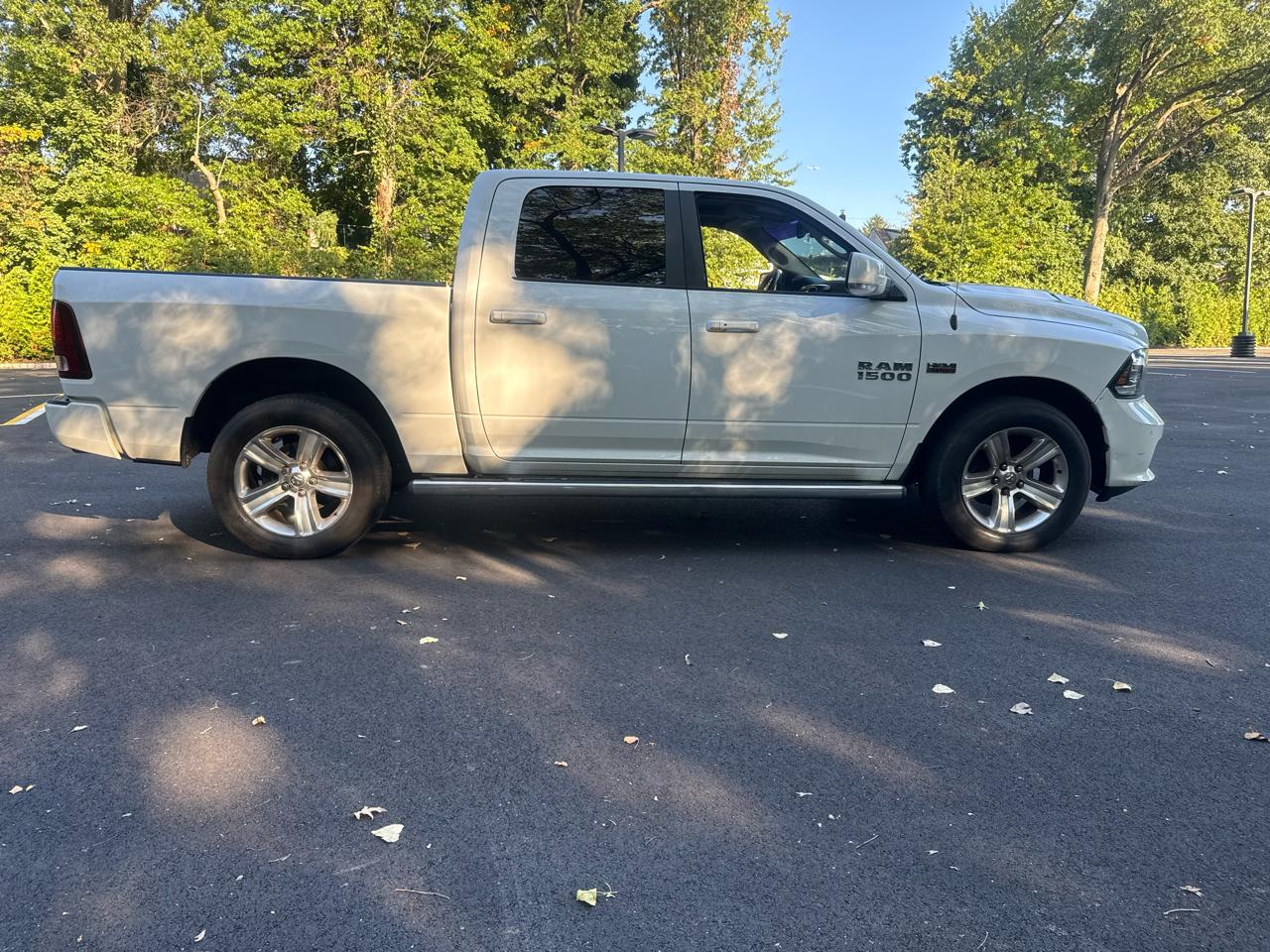 RAM 1500 Sport Crew Cab 4WD 2016