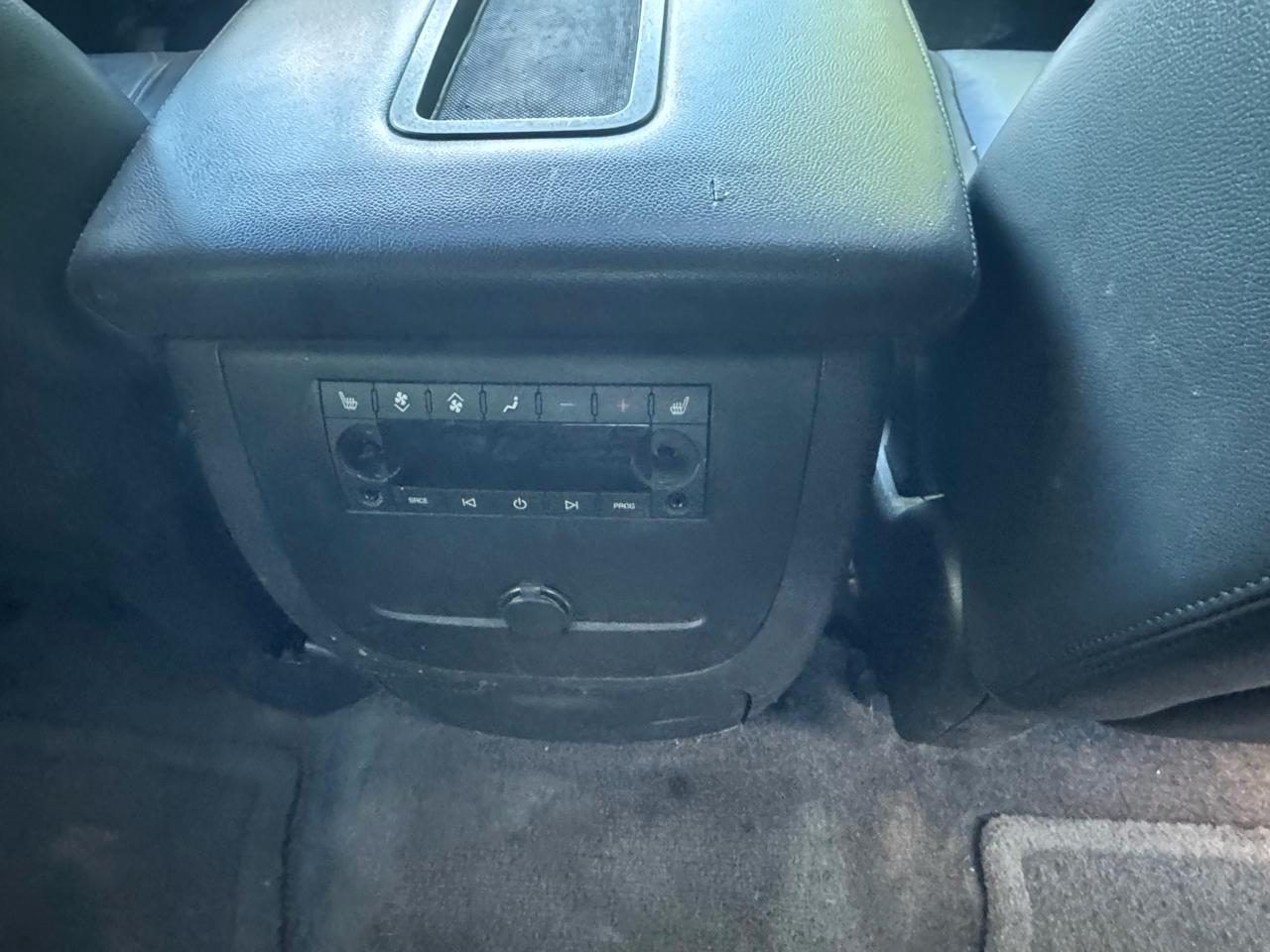 GMC Yukon SLT1 4WD 2010