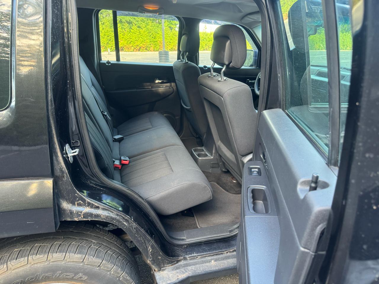 Jeep Liberty Sport 4WD 2011