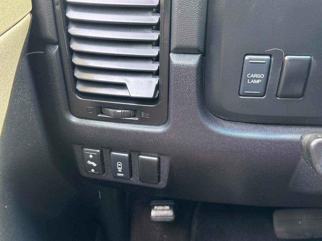 Nissan Titan LE Crew Cab 2008