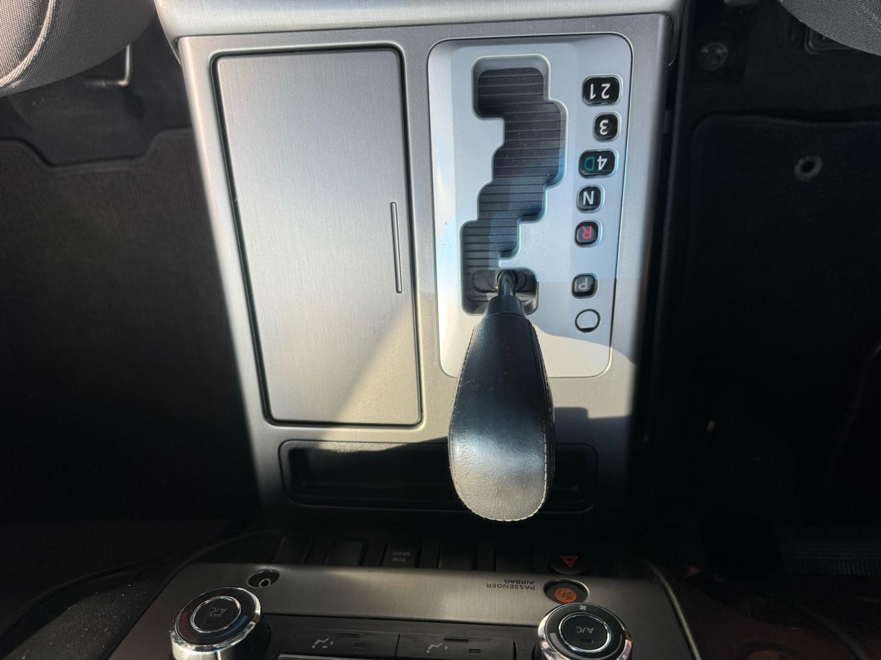 Nissan Titan LE Crew Cab 2008
