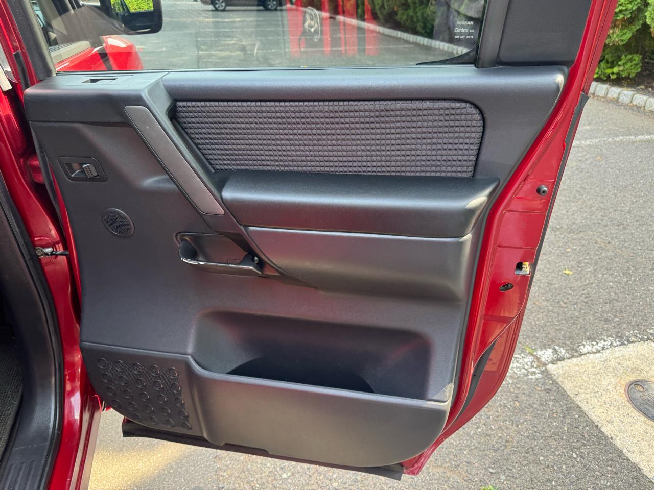 Nissan Titan LE Crew Cab 2008