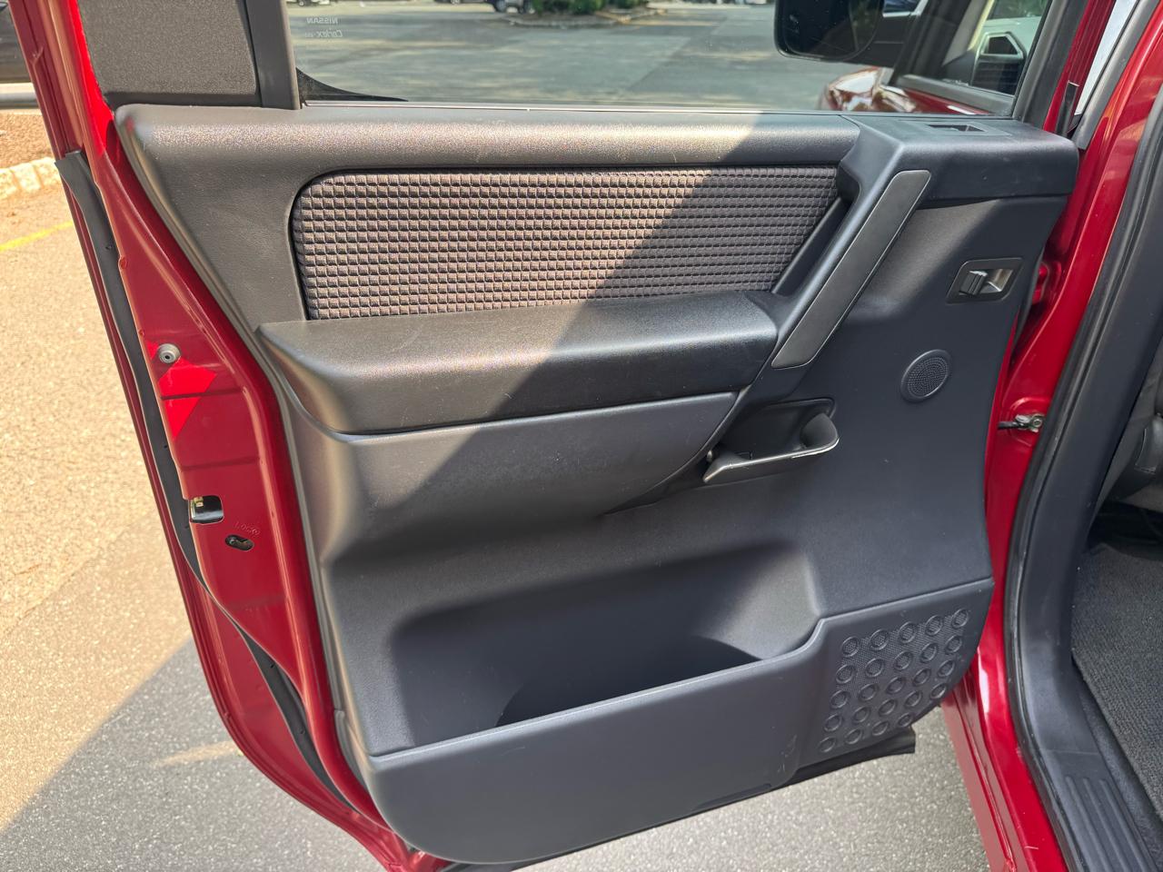 Nissan Titan LE Crew Cab 2008