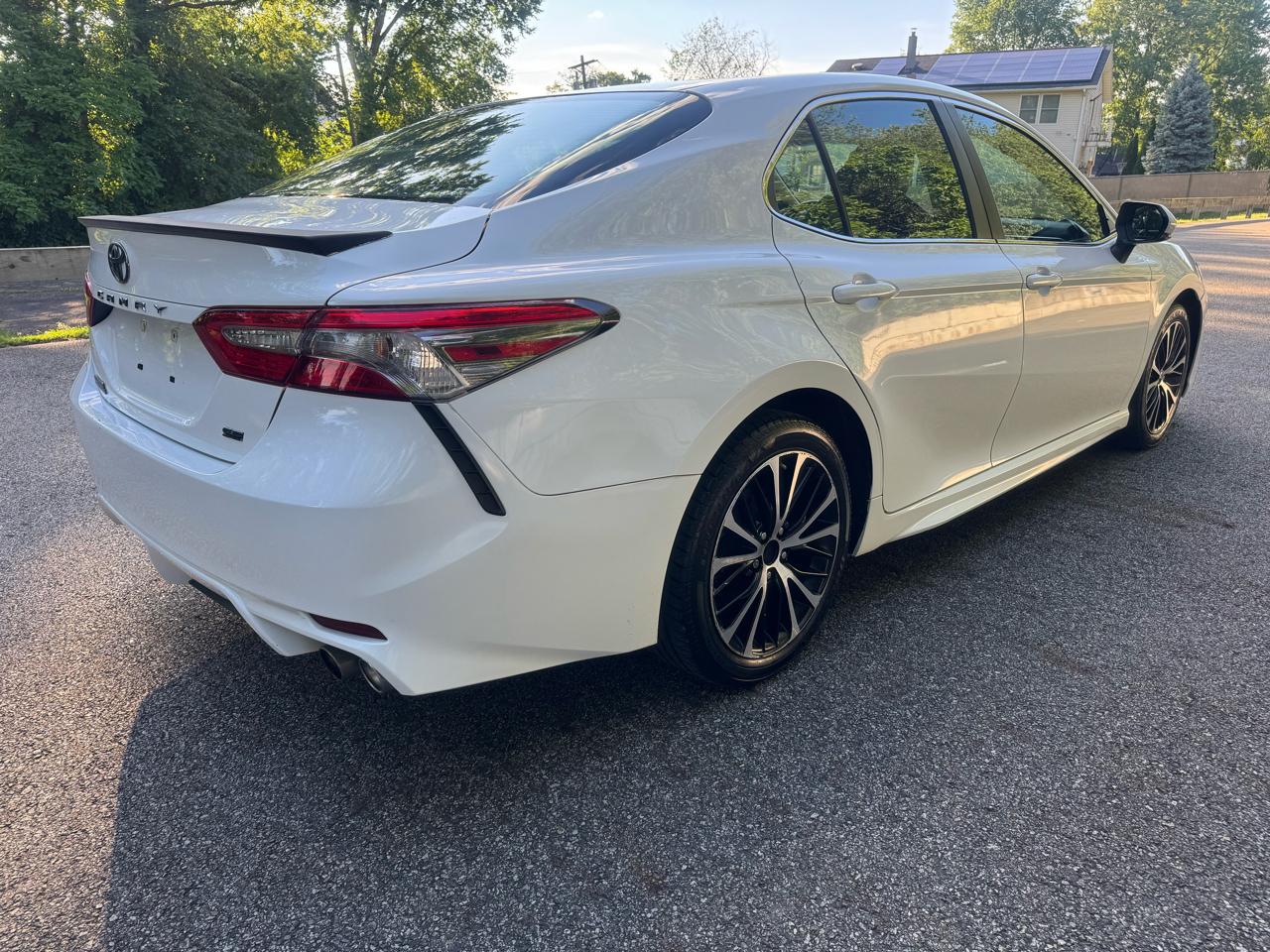 Toyota Camry SE 2018
