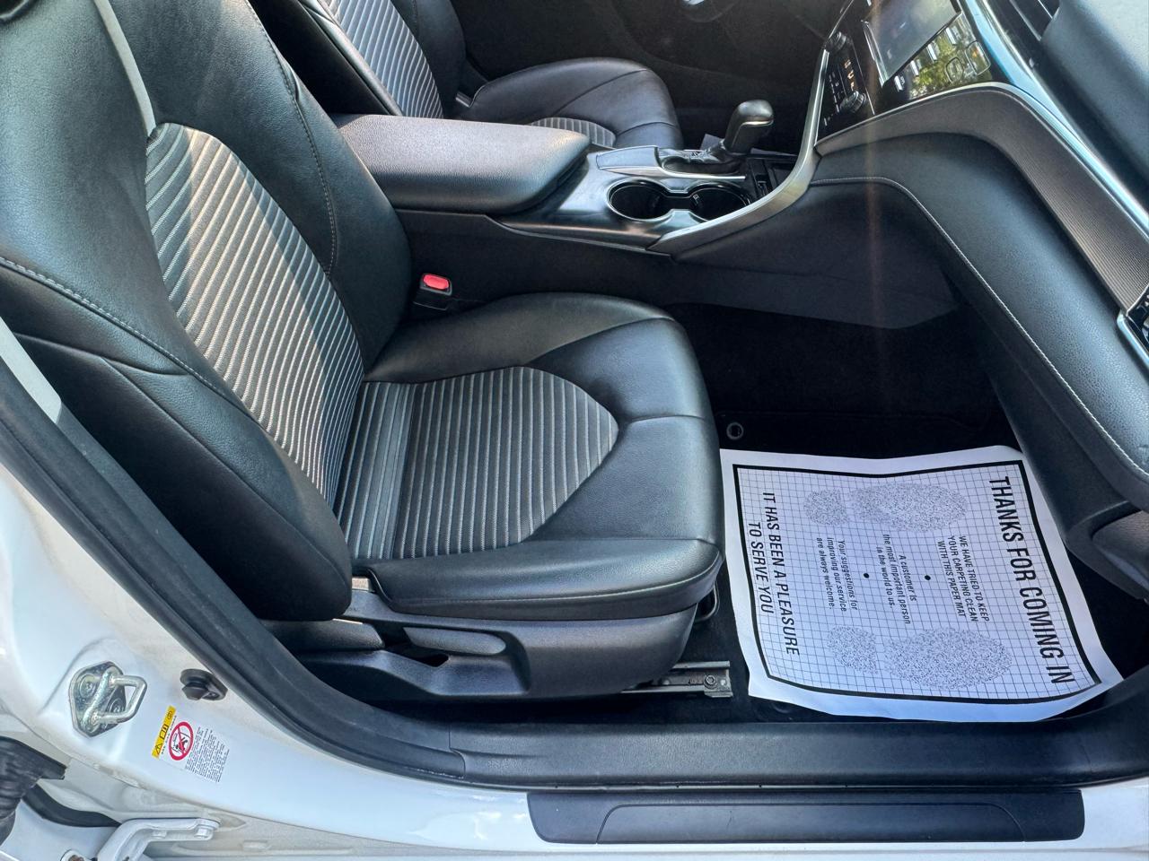 Toyota Camry SE 2018