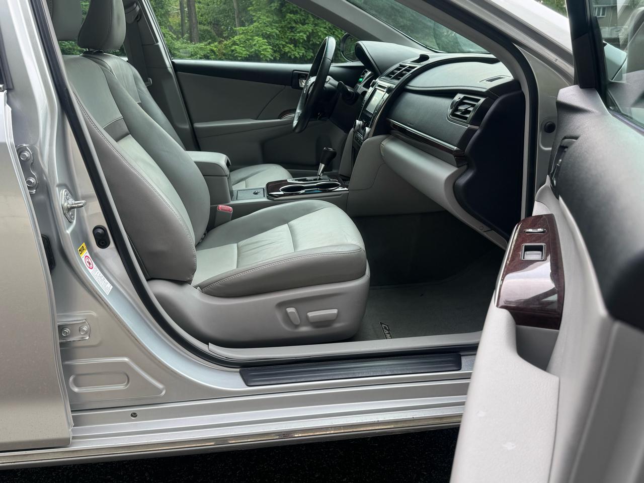 Toyota Camry L 2012