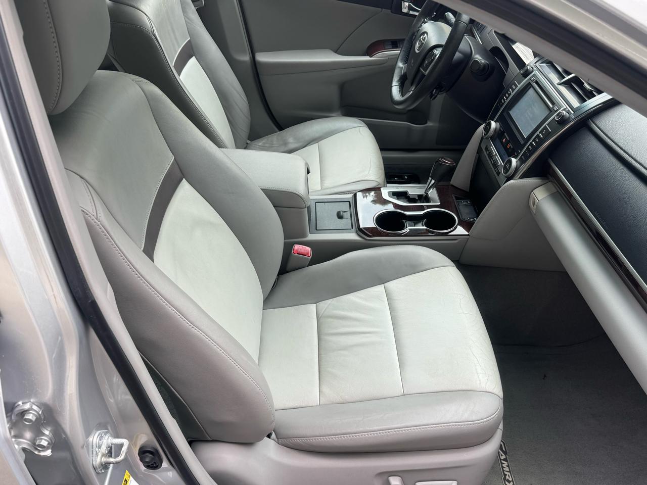 Toyota Camry L 2012