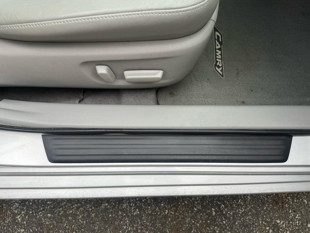 Toyota Camry L 2012
