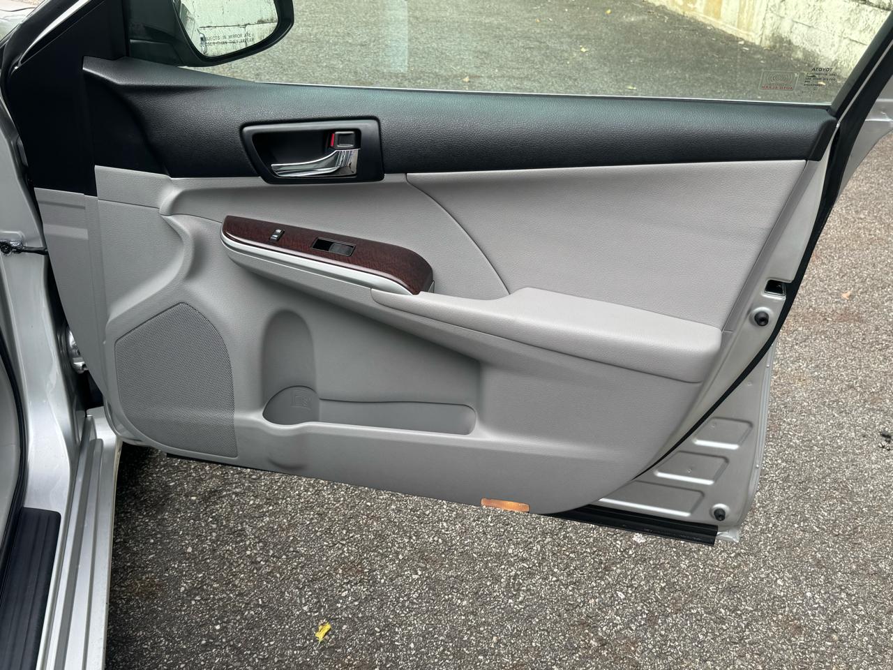 Toyota Camry L 2012