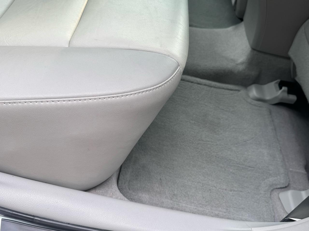 Toyota Camry L 2012
