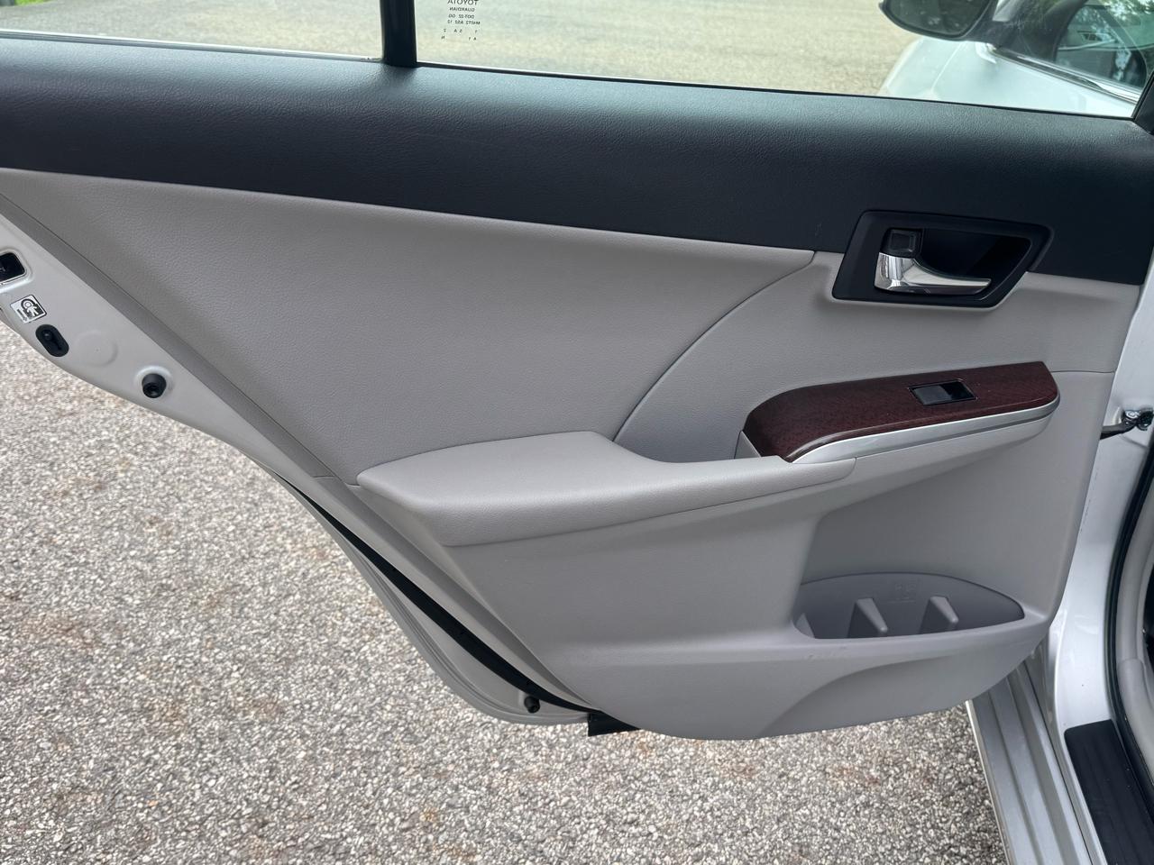 Toyota Camry L 2012