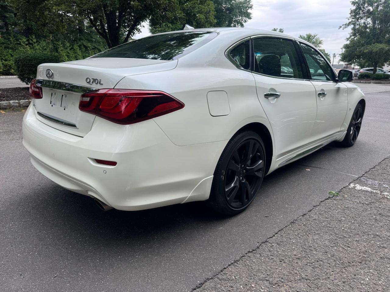 Infiniti Q70 L 3.7 AWD 2018