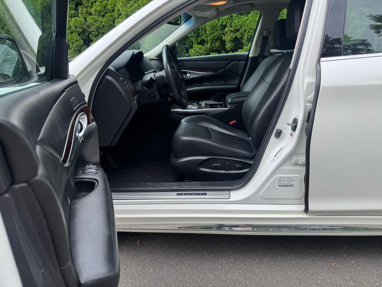 Infiniti Q70 L 3.7 AWD 2018